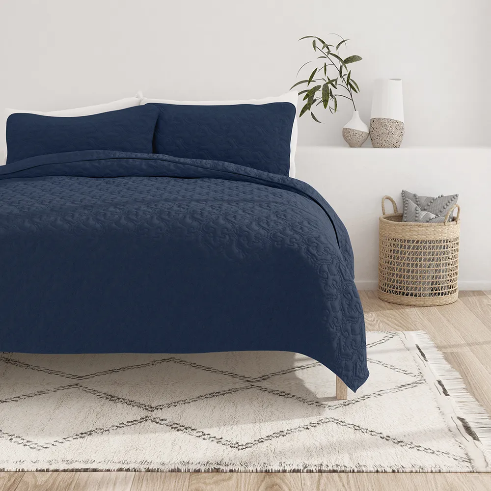 3-Piece Damask Quilted Coverlet Set