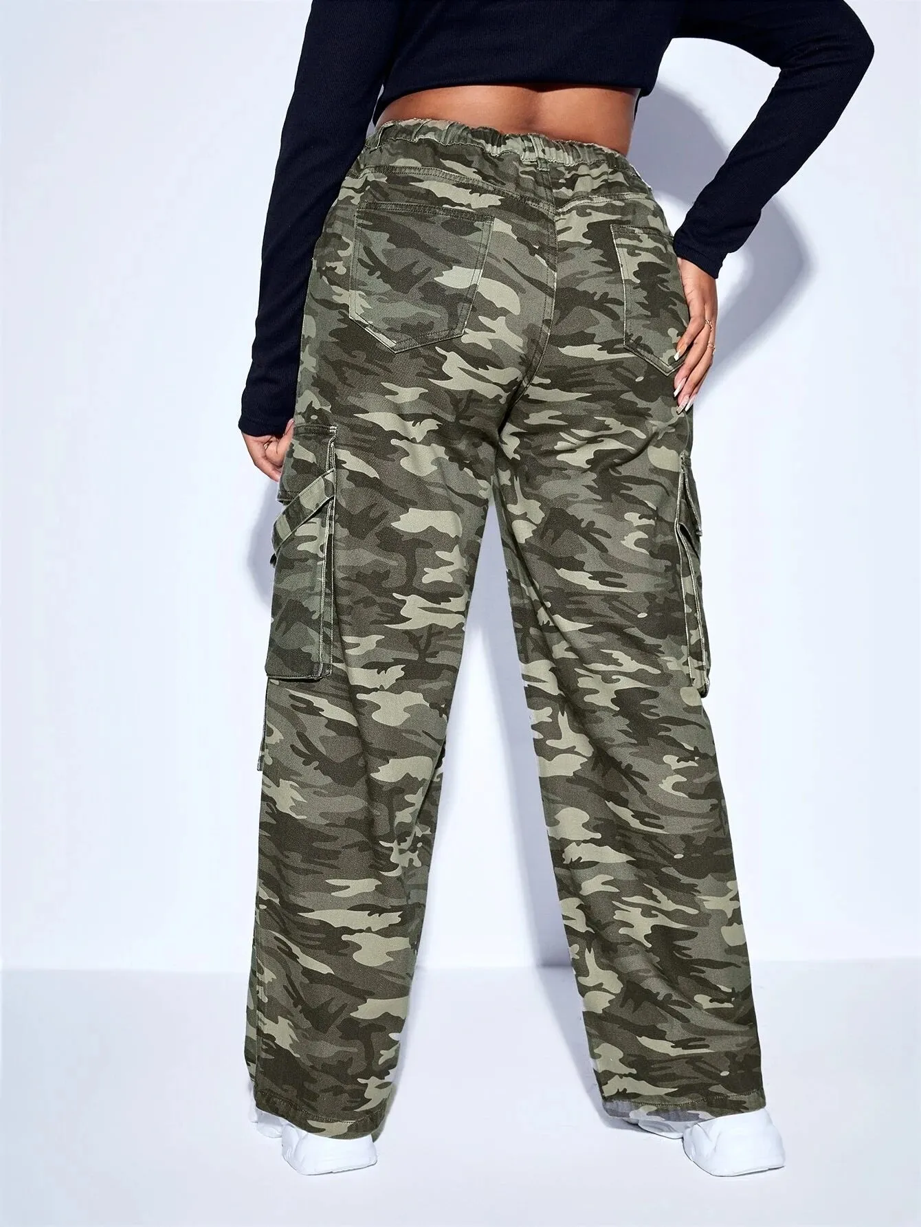 Camo Print Drawstring Waist Cargo Jeans
