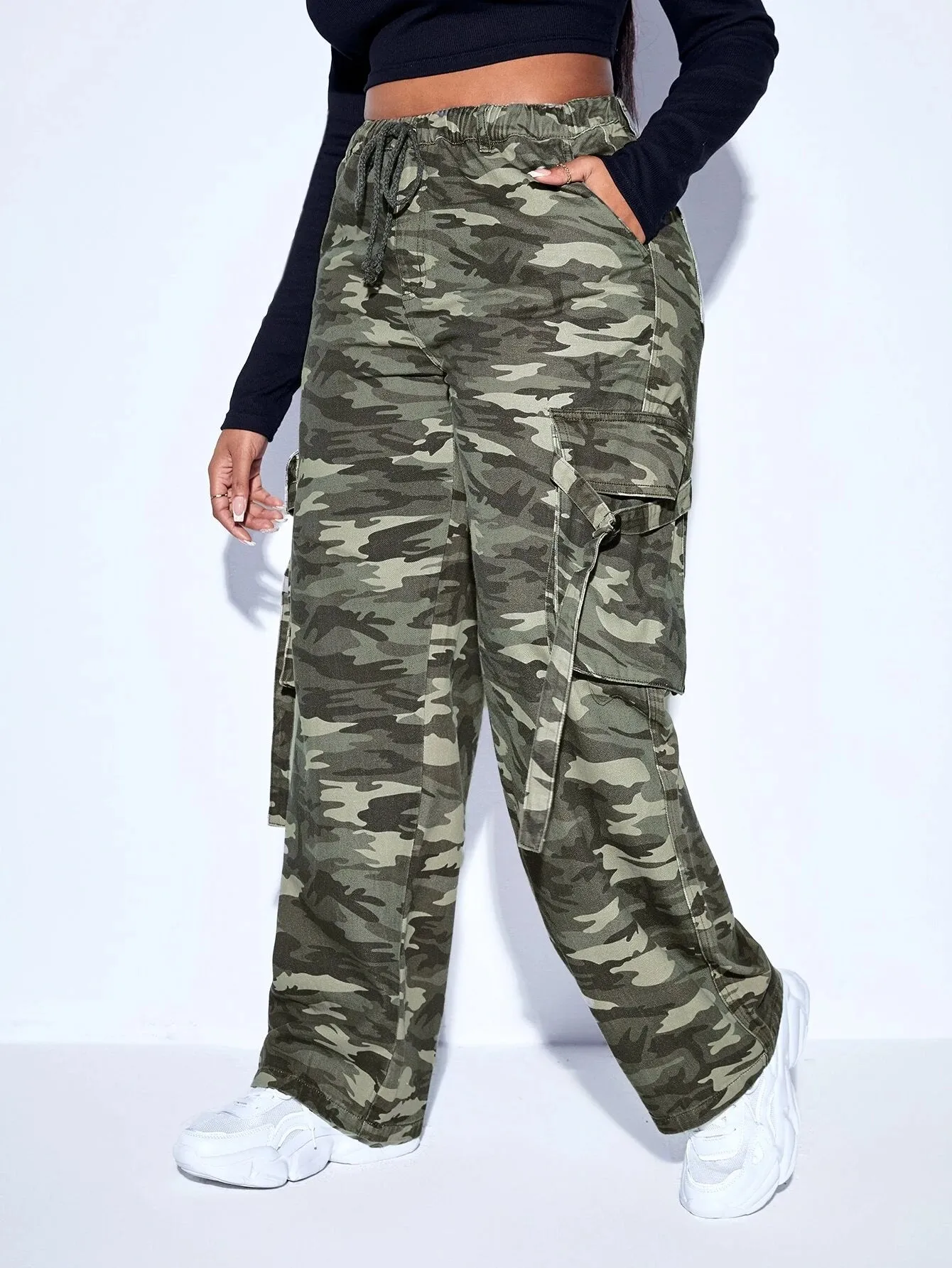 Camo Print Drawstring Waist Cargo Jeans