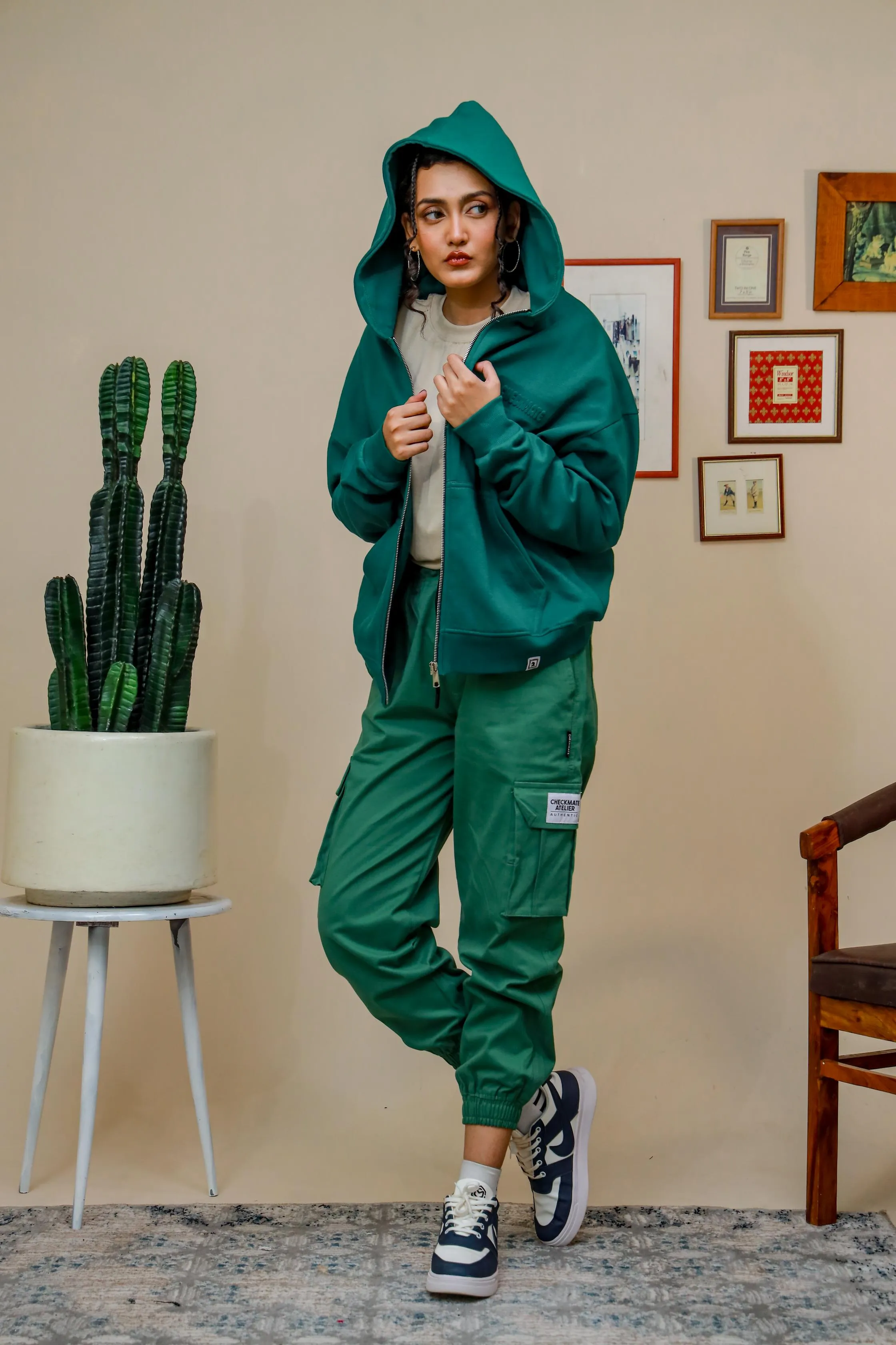 GREEN ZIP UP HOODIE