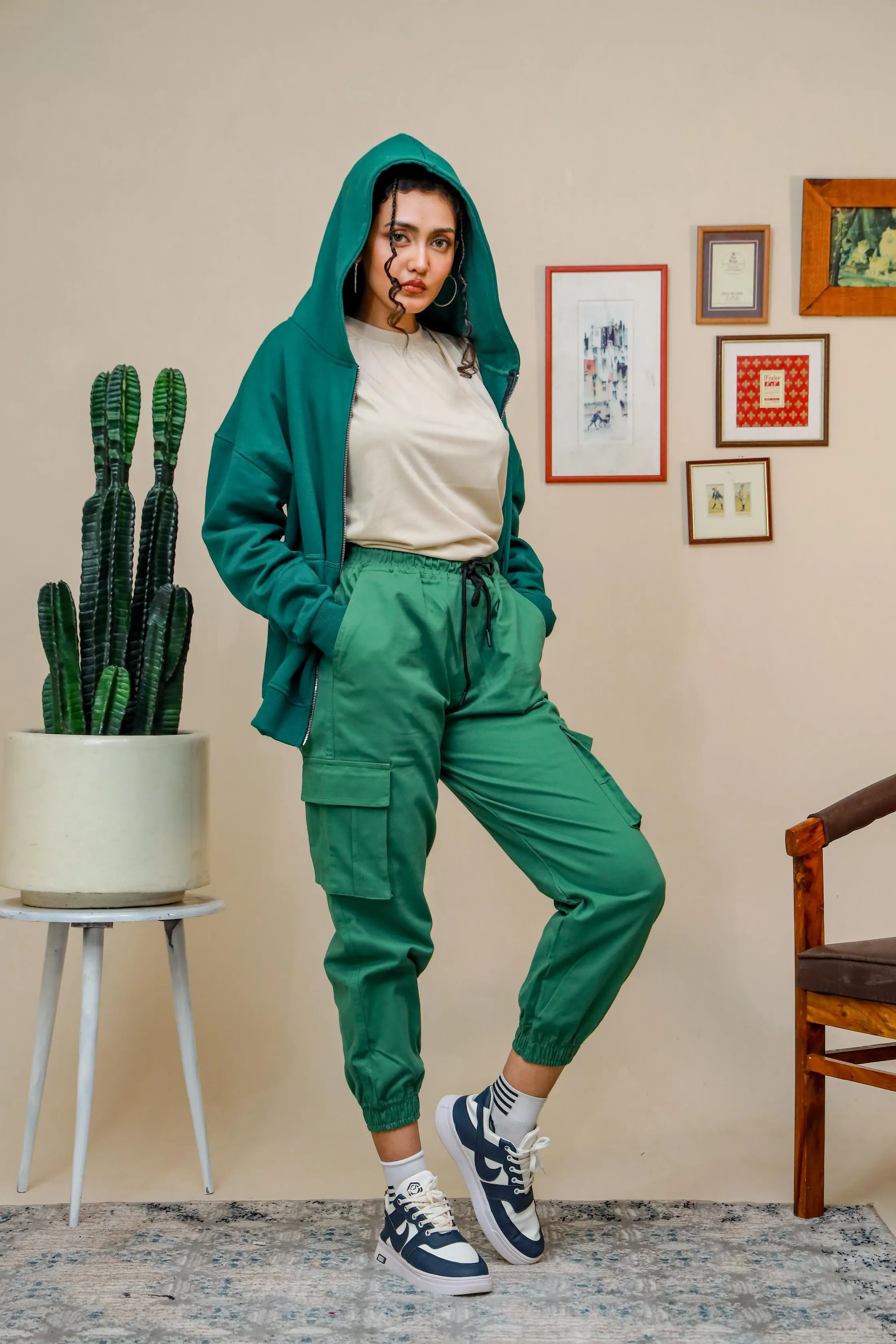 GREEN ZIP UP HOODIE