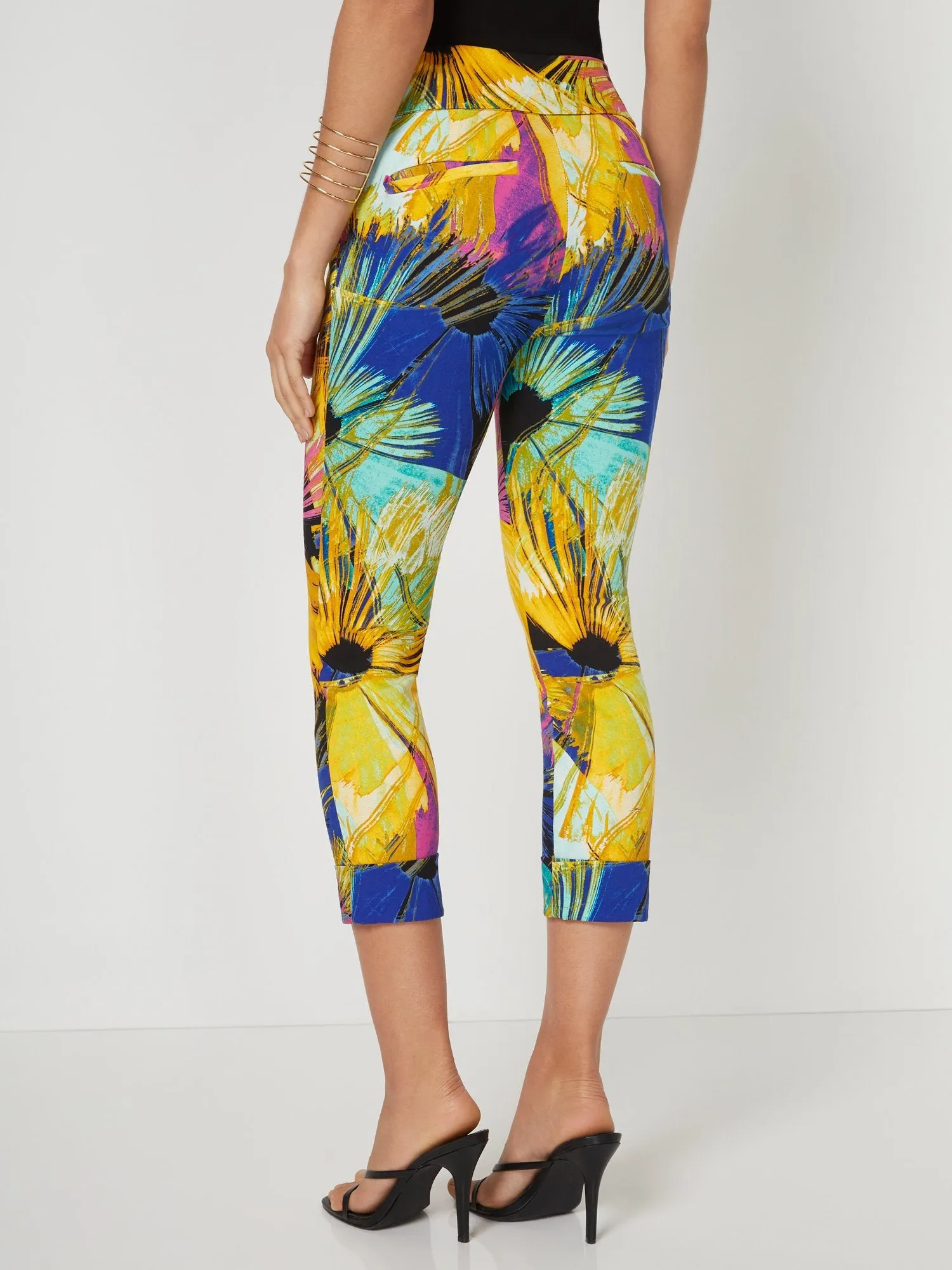 Whitney High-Waisted Pull-On Slim-Leg Capri Pant - Firework Print